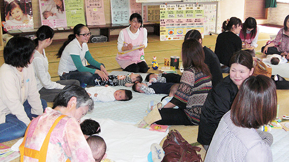 府中町共催ニコニコ赤ちゃん教室(0歳)